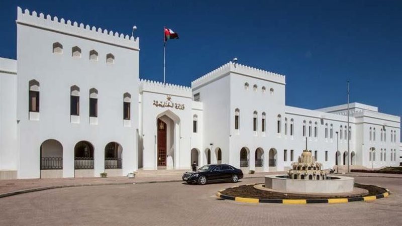 سلطنة عمان: نواصل تعاوننا المحايد مع كافة الأطراف لاستعادة حرية الملاحة بهرمز