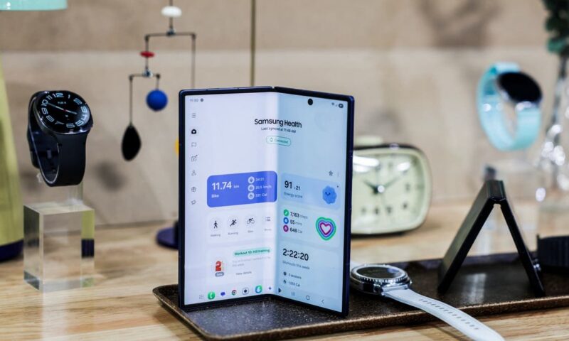 طريقة أخذ لقطة شاشة على هاتف Samsung Galaxy Z Fold 8 Ultra