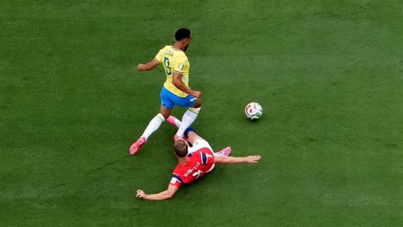 البرازيل تهدر ركلة جزاء أمام النرويج في كأس العالم