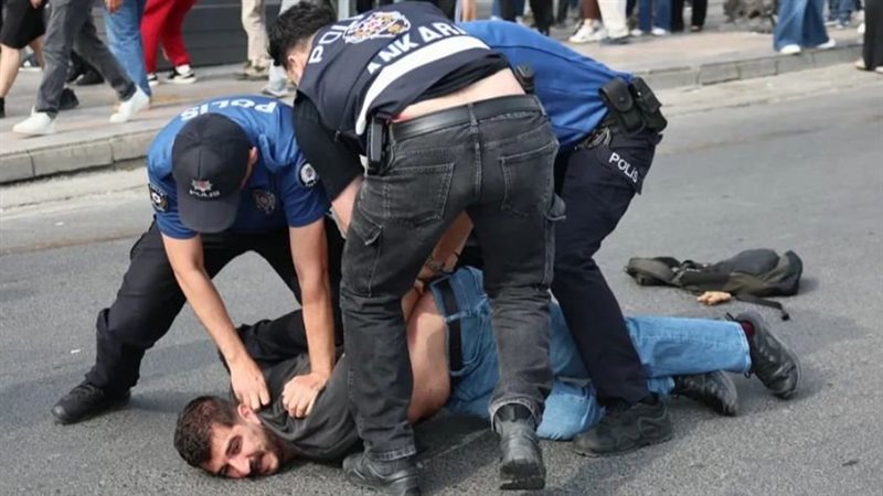 مظاهرات ضد قمة الناتو في تركيا، واتهام للسلطات باعتقال نشطاء الحزب الشيوعي