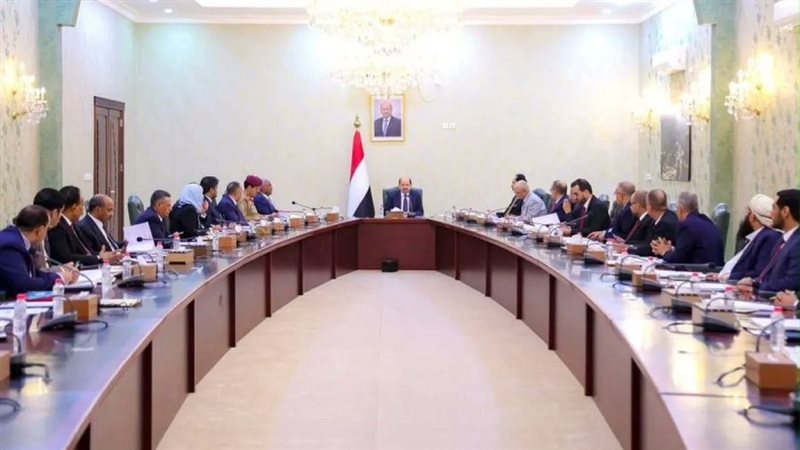 الحكومة اليمنية تعلن استمرار الانعقاد الدائم لمواجهة التصعيد الحوثي وتشكيل فريق لإدارة الأزمة