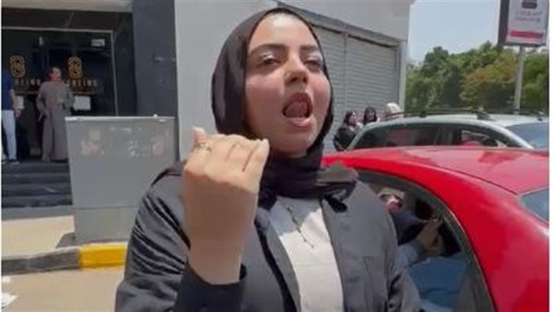بالزغاريد، فتاة تحتفل بعيد ميلاد شقيقتها بعد خروجها من امتحانات الثانوية العامة بالدقي (فيديو)