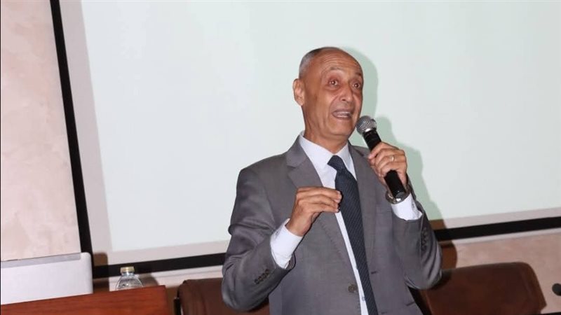 معهد بحوث أمراض العيون ينظم محاضرة علمية حول “التميز المؤسسي والتصنيفات الدولية”