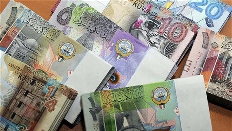 تعرف على سعر الدينار الكويتي مقابل الجنيه في 5 بنوك