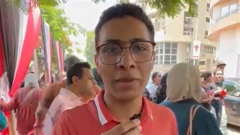 طالب ثانوية بلجنة جمال عبد الناصر بالدقي عن امتحان الكيمياء: عايز طالب مذاكر كويس (فيديو)