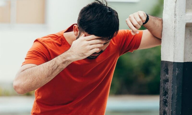 بتزيد في الصيف.. اعرف أسباب الدوخة المتكررة