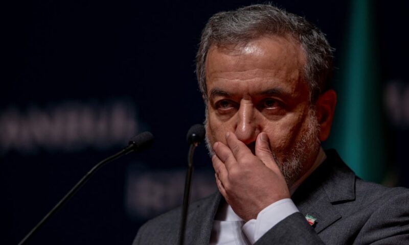 “لم ألتقِ مجتبى خامنئي”.. عراقجي يكشف كواليس الحرب ويثير جدلا بإيران