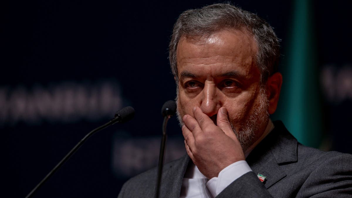 “لم ألتقِ مجتبى خامنئي”.. عراقجي يكشف كواليس الحرب ويثير جدلا بإيران