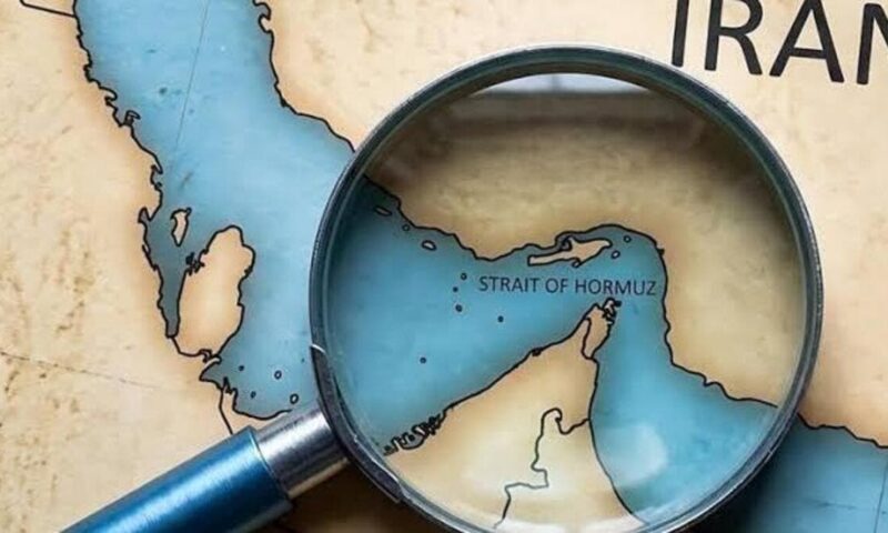 ارتفاع علاوات التأمين البحري لعبور مضيق هرمز