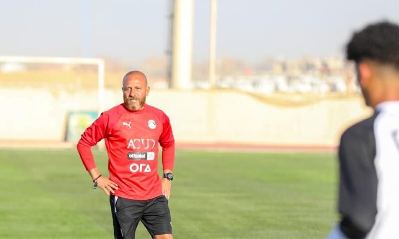 وائل رياض يعلن تشكيل منتخب الشباب أمام الأردن وديا