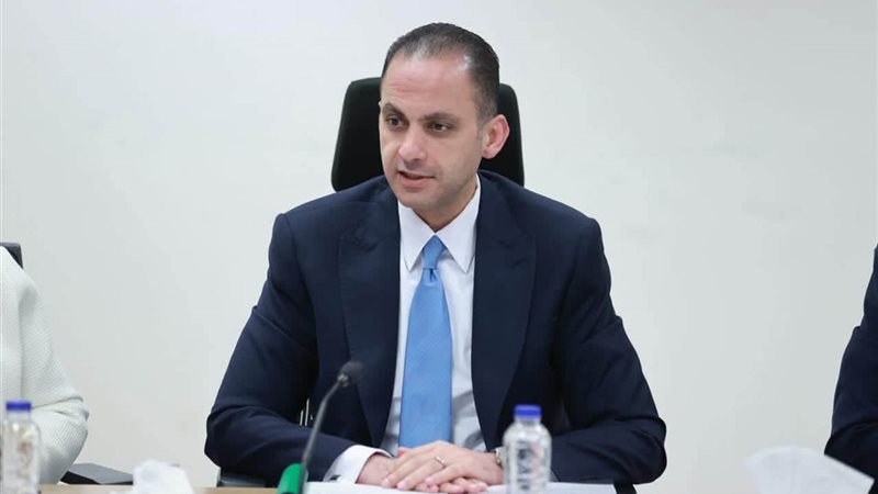 نائب وزير الصحة يترأس اجتماع لجنة تقييم أداء مديري ووكلاء المديريات