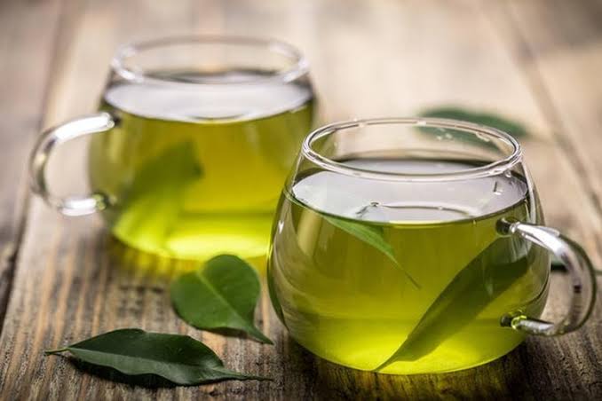قبل شرب الشاي الأخضر.. ما هو تأثيره على الغدة الدرقية؟
