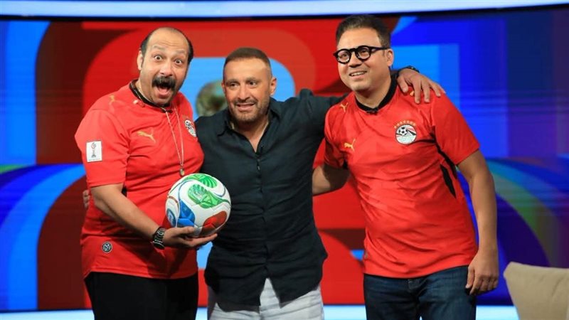 أحمد السقا ضيف عمرو رمزي ومحمد ثروت في “قبل الماتش”
