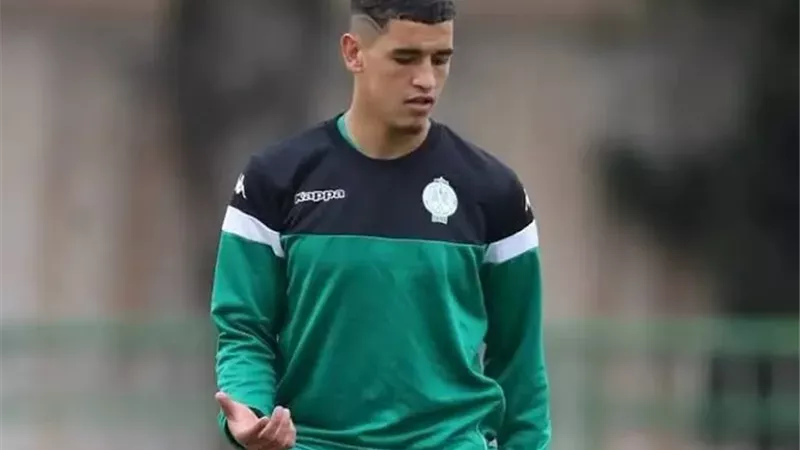 الأهلي يتحرك لحسم أولى صفقات عموتة، مفاوضات متقدمة لضم نجم الدوري المغربي