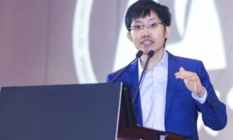 مؤسس “ديب سيك” يصبح أغنى مؤسس لشركة ذكاء اصطناعي في العالم