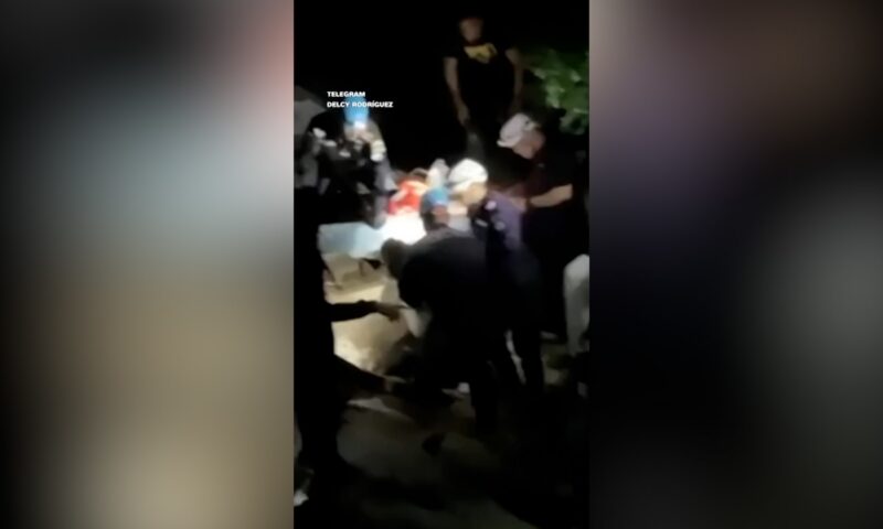 “الله يعطيكم العافية”.. لحظة عثور فرق إنقاذ أردنية على طفل محاصر تحت أنقاض زلزال فنزويلا