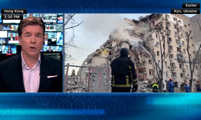 استمر طوال الليل.. مراسل CNN يشارك تفاصيل هجوم روسي دام 11 ساعة على أوكرانيا