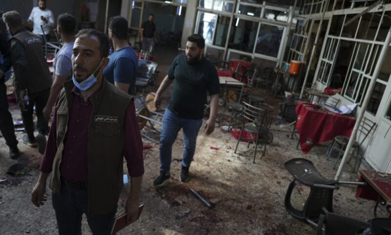 “ذيول النظام السابق”.. نجيب ساويرس يعلق على تفجير دمشق لمحاولة إفشال التجربة السورية