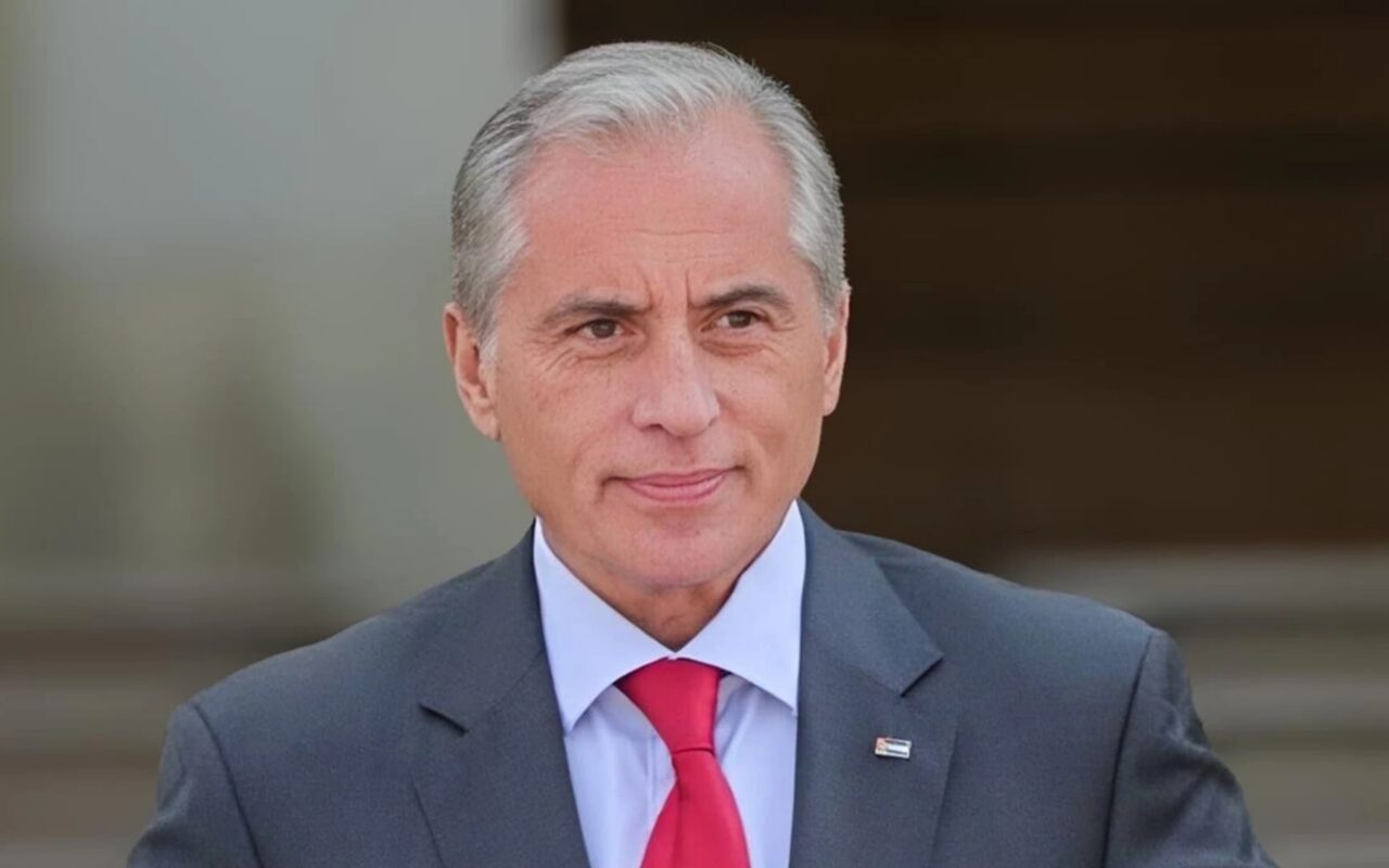 الأردن.. جدل بعد الإعلان عن طلب رئيس الحكومة من وزير العمل تقديم استقالته