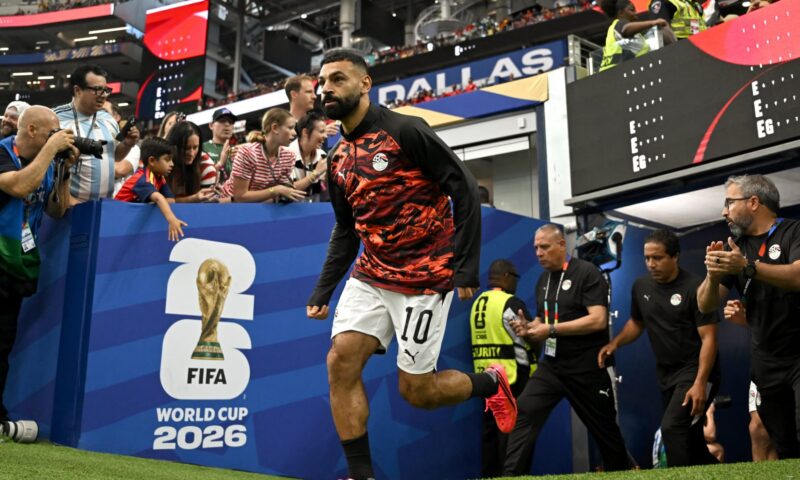 مصر وأستراليا في كأس العالم.. تعرف على تشكيلة المنتخبين في المواجهة التاريخية