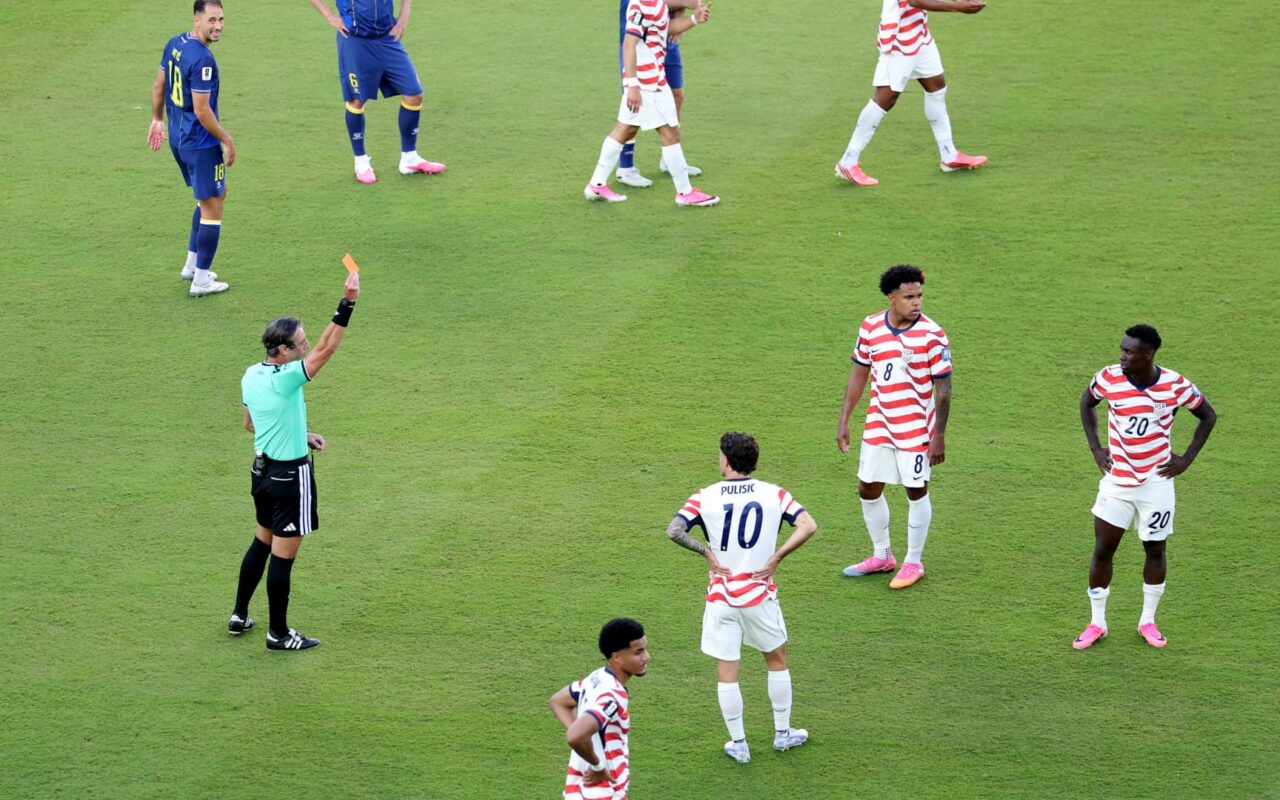 المونديال.. ترامب يشكر “فيفا” بعد إيقاف تنفيذ عقوبة طرد لاعب أمريكا