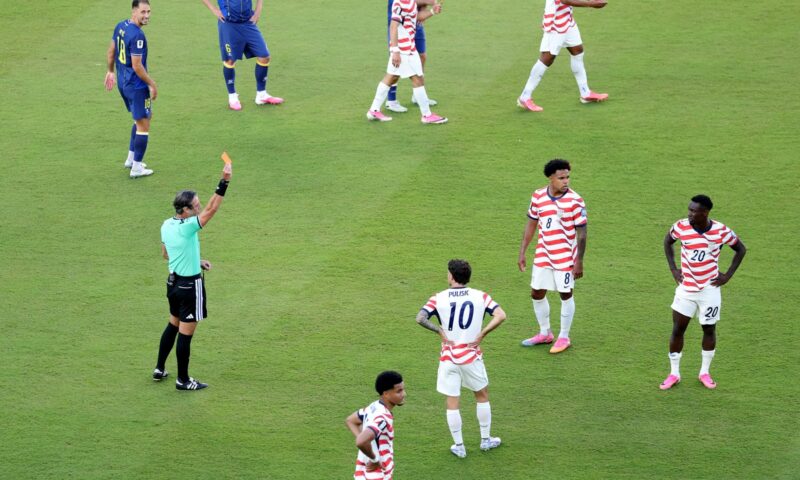 المونديال.. ترامب يشكر “فيفا” بعد إيقاف تنفيذ عقوبة طرد لاعب أمريكا