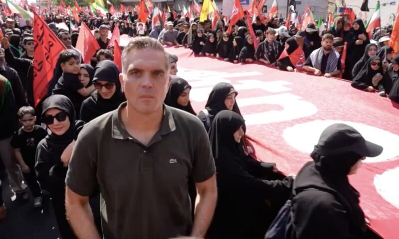 “لحظة تاريخية” في طهران.. وحشود غفيرة تخرج لشوارع إيران تتوعد أمريكا وإسرائيل