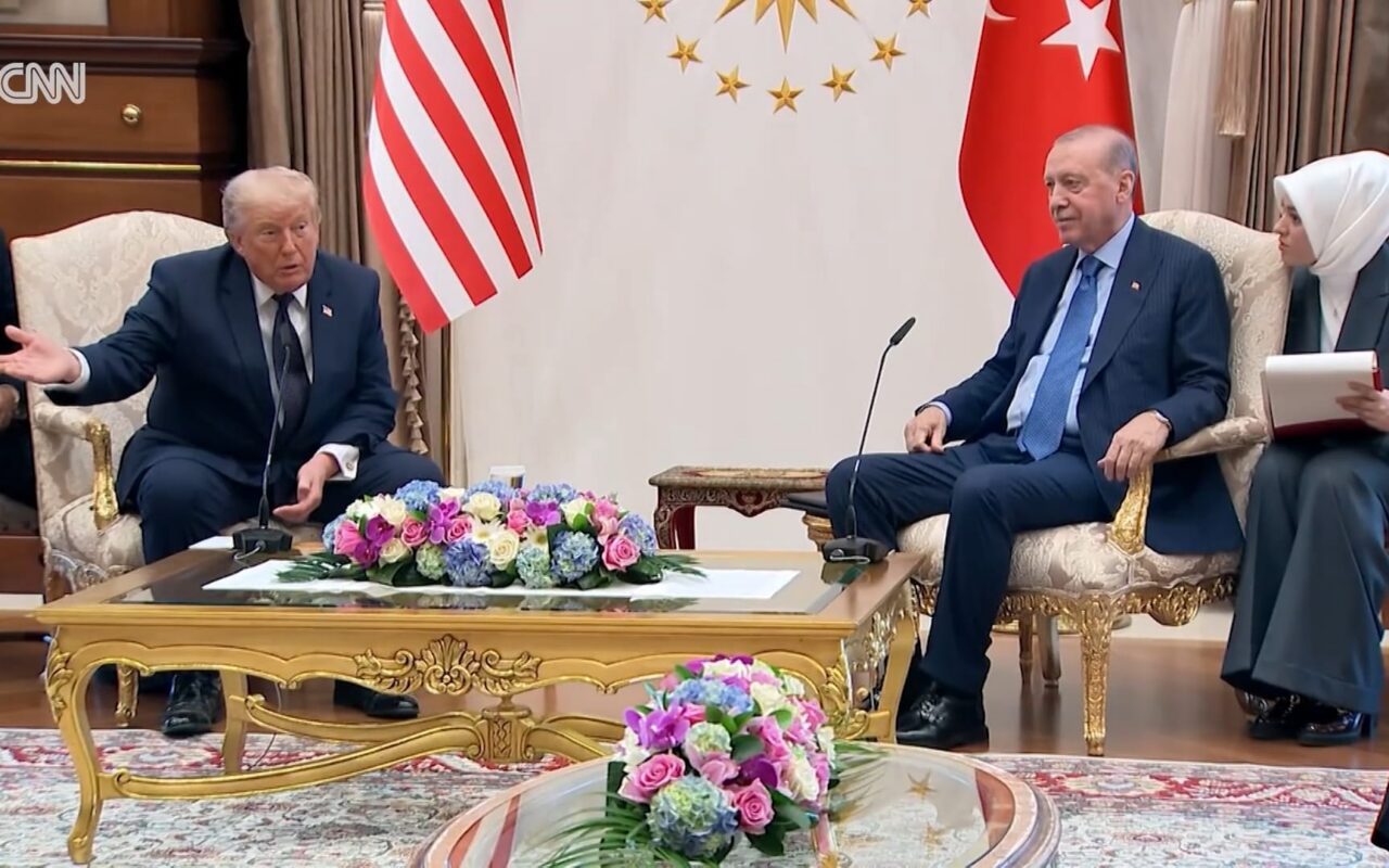 شاهد كيف رد ترامب على سؤال بشأن بيع مقاتلات F-35 لتركيا