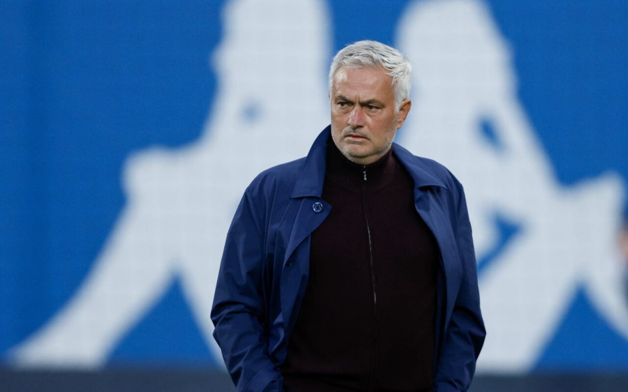 “لقد وصل”.. أول ظهور لمورينيو في مقر ريال مدريد