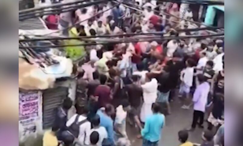 جريمة “مروعة”.. اغتصاب وقتل طفلة في الهند يُثير أعمال عنف جماعي