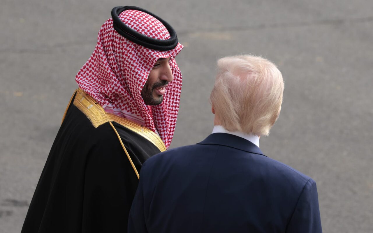محادثات إيران وأمن الملاحة في اتصال بين ترامب ومحمد بن سلمان