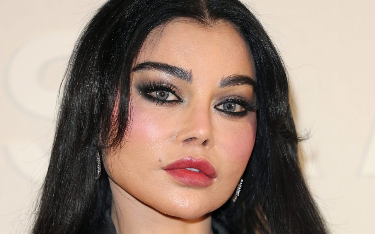 قبل حفلها في الأردن.. هيفاء وهبي تطلق أغنيتين مع “سانت ليفانت”