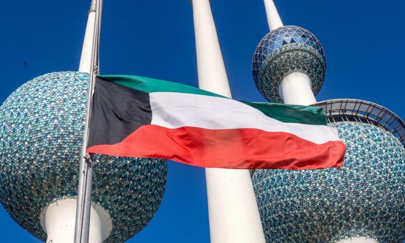 “هجوم عدواني” يطال ثلاثة مراكز حدودية للجيش الكويتي ومنصة حفر نفطية