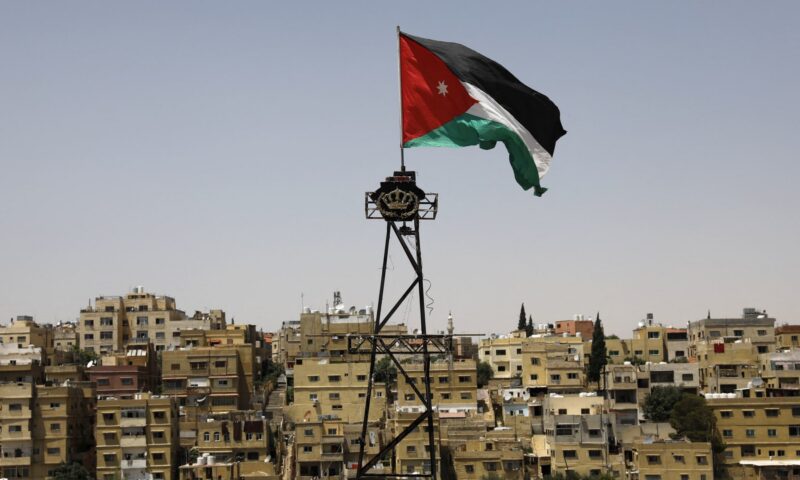 الجيش الأردني يعلن إسقاط صواريخ إيرانية دخلت مجاله الجوي