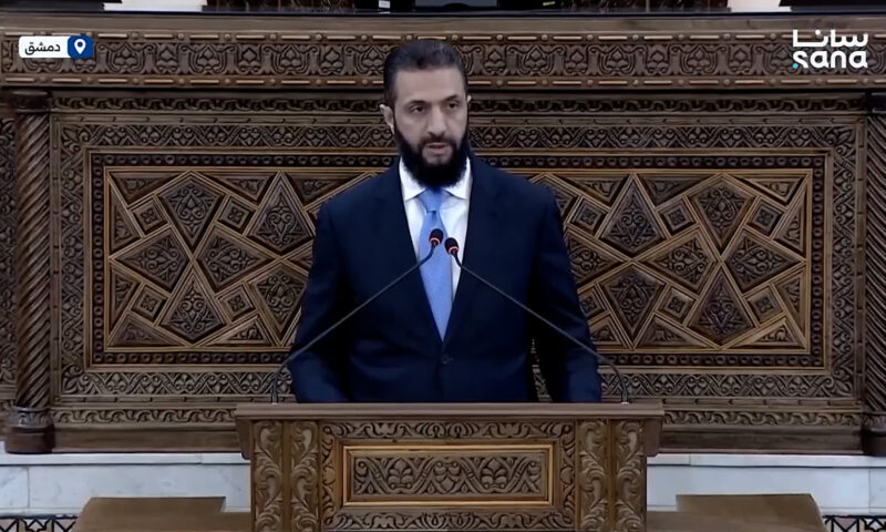لماذا اختار أحمد الشرع ثلث أعضاء البرلمان الجديد بنفسه؟.. مسؤولون يكشفون السبب