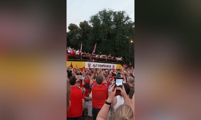 هالاند يغيب عن المشهد الأخير.. والنرويج تحتفل بعودة أبطالها من المونديال
