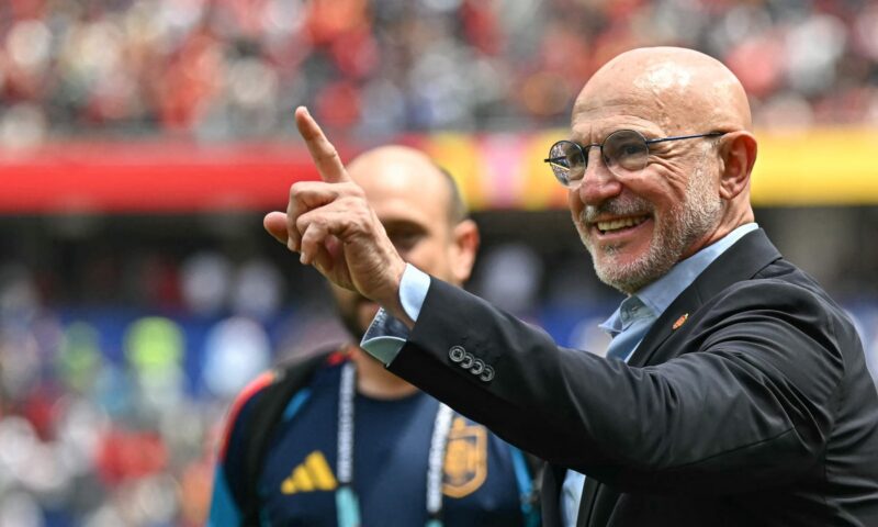 أول تعليق من مدرب إسبانيا بعد بلوغ نهائي كأس العالم 2026