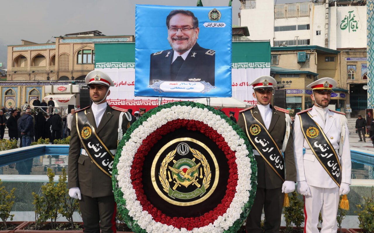 نجل علي شمخاني واسمه المستعار “هوغو حايك”.. من هو قطب “أسطول الظل” الإيراني الذي تلاحقه أمريكا؟