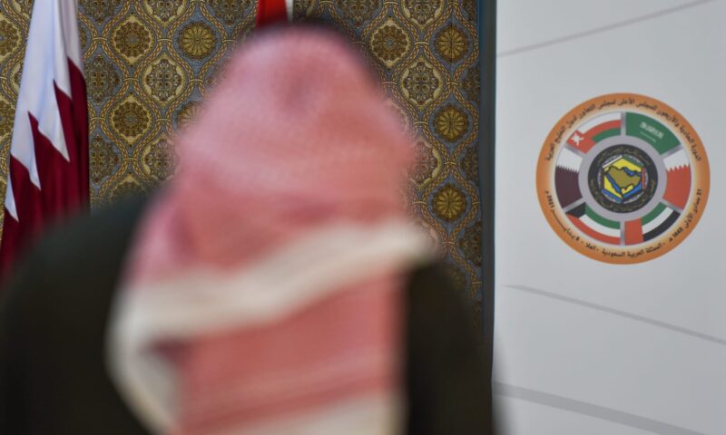 رواج تدوينة قرقاش عن دور مجلس التعاون الخليجي و”عدم تكريس القبول بالأمر الواقع”
