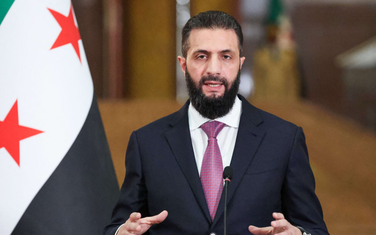 الشرع يعلن عن تعيينات جديدة في المؤسسات الأمنية.. أبرزها طحان وخطاب