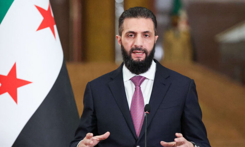 الشرع يعلن عن تعيينات جديدة في المؤسسات الأمنية.. أبرزها طحان وخطاب