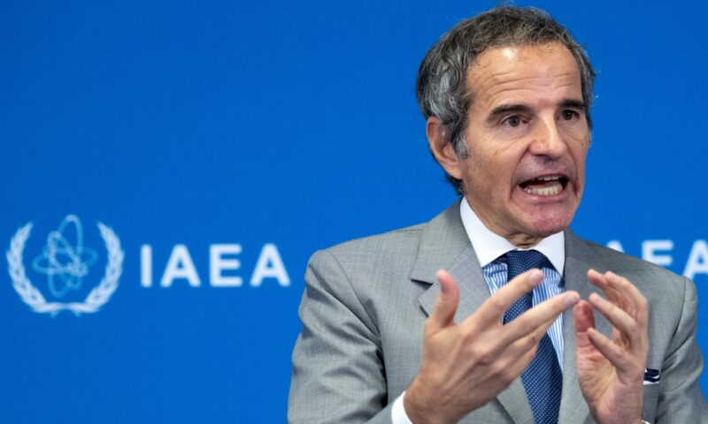 الوكالة الدولية للطاقة الذرية “تتحقق” من تقارير عن ضربة استهدفت موقع محطة نووية إيرانية
