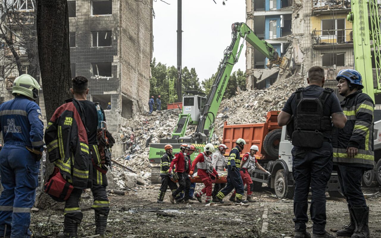 مبانٍ متفحمة.. أوكرانيا تكشف تفاصيل واحدة من أكبر الهجمات الروسية بالصواريخ الباليستية منذ بدء الحرب