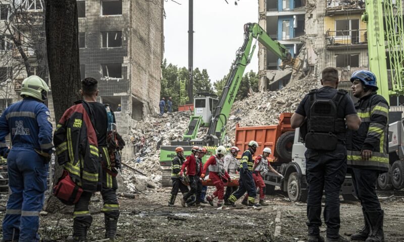 مبانٍ متفحمة.. أوكرانيا تكشف تفاصيل واحدة من أكبر الهجمات الروسية بالصواريخ الباليستية منذ بدء الحرب