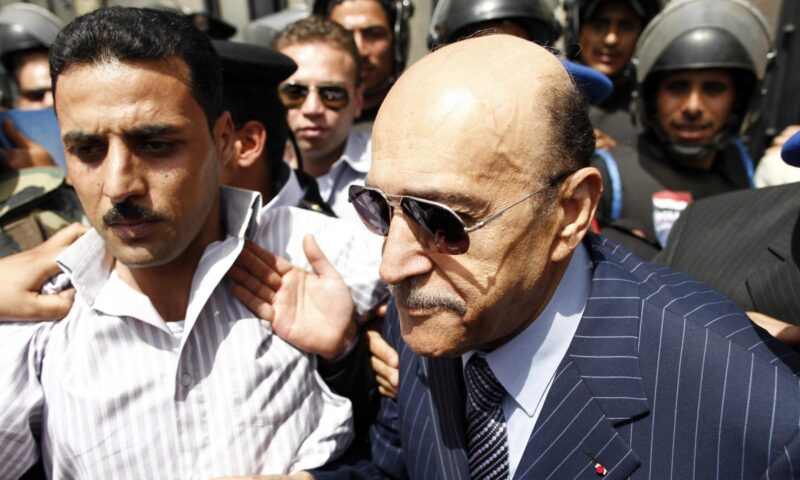 “رجل ولا كل الرجال”.. نجيب ساويرس يعلق على منشور عن ذكرى وفاة عمر سليمان