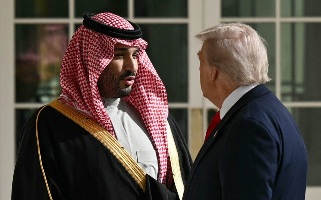 إدارة ترامب وافقت على اتفاق نووي مع السعودية وفقا لصحيفتين أمريكيتين