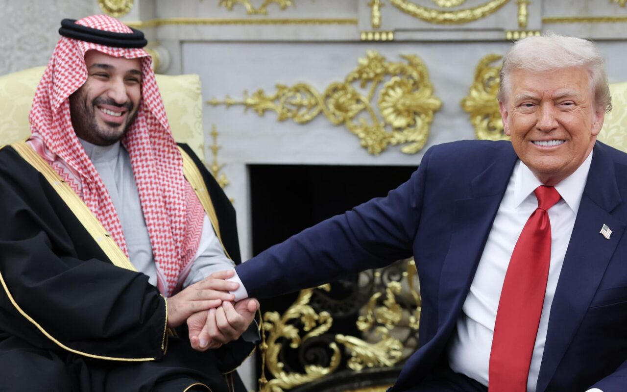 مسؤول أمريكي: ترامب صادق على اتفاق مع السعودية يسمح لها بإنتاج الوقود النووي