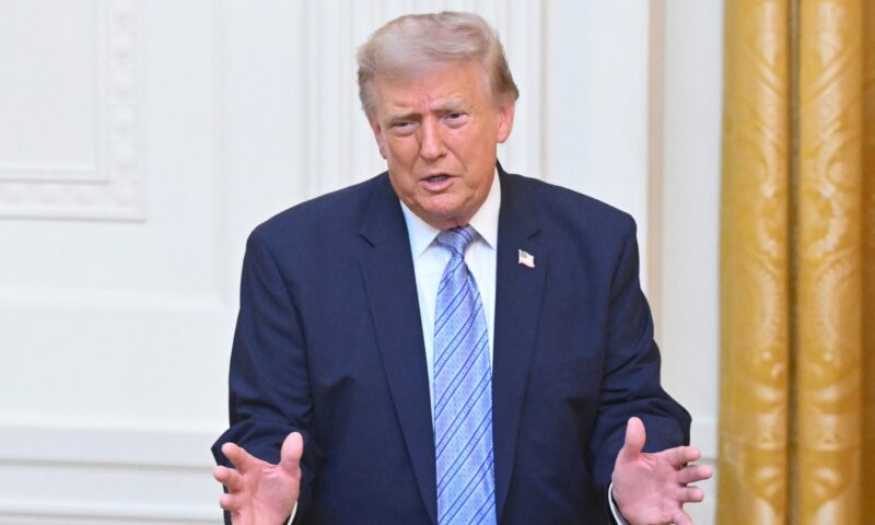 ترامب يضع معادلة لضرب إيران: لو هاجمتم سفينة سنضرب جسرًا