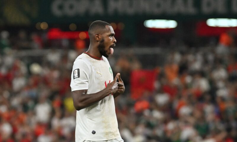 بعد المونديال.. مدافع منتخب المغرب ينضم لنادٍ صاعد حديثاً إلى البريميرليغ