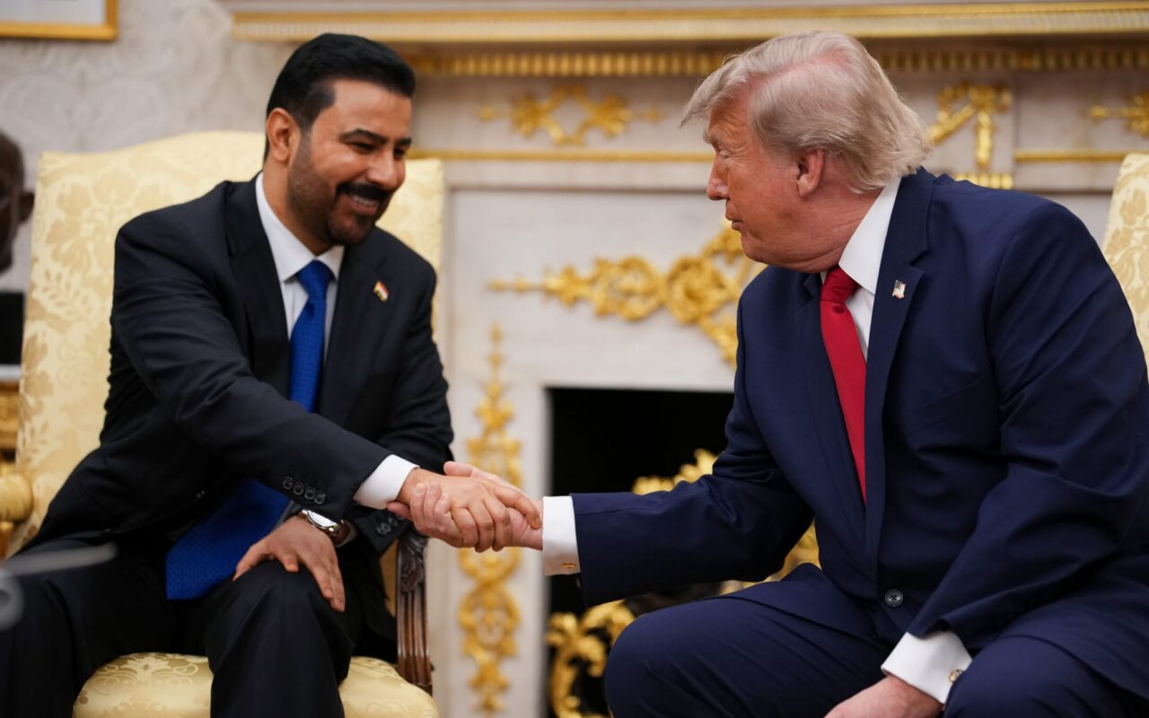 بعد لقائه ترامب.. رئيس وزراء العراق يصل إلى طهران